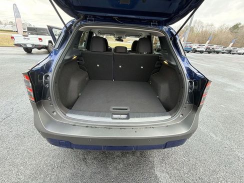 Used 2025 Nissan Kicks SV image 29