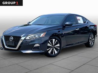 Used 2021 Nissan Altima 2.5 SV FWD video 1