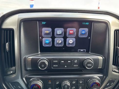 Used 2018 Chevrolet Silverado 1500 LT w/ All Star Edition image 37