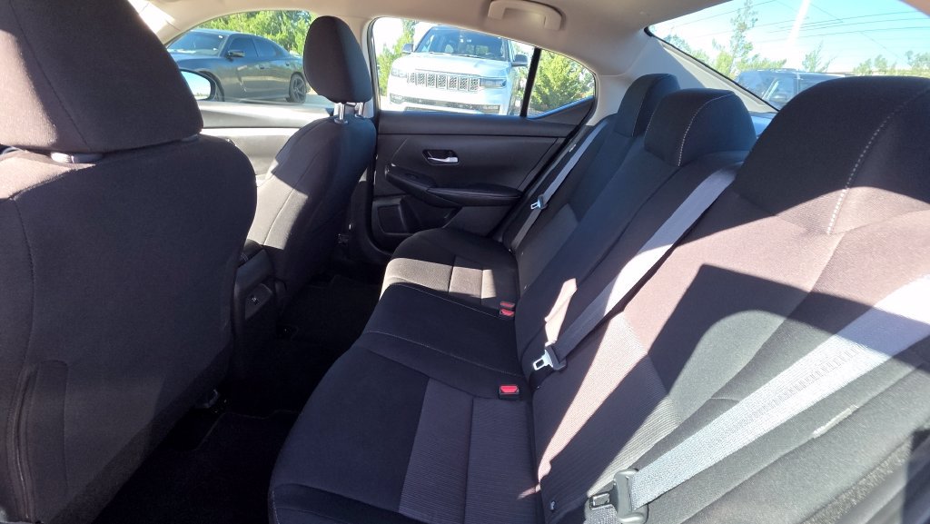 Used 2023 Nissan Sentra SV FWD image 13