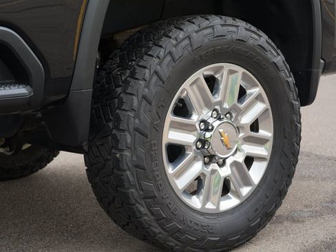 Certified 2024 Chevrolet Silverado 3500 High Country w/ High Country Premium Package AWD/4WD image 34