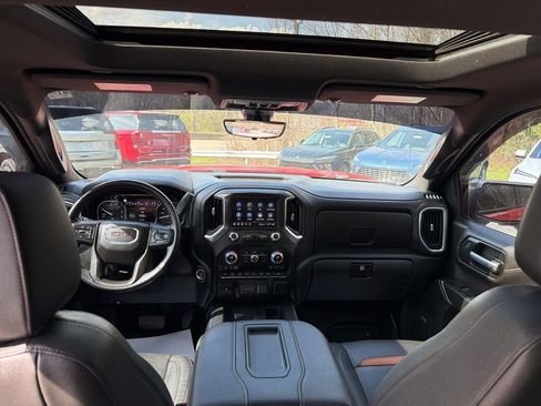 Used 2021 GMC Sierra 1500 AT4 w/ AT4 Value Package AWD/4WD image 17
