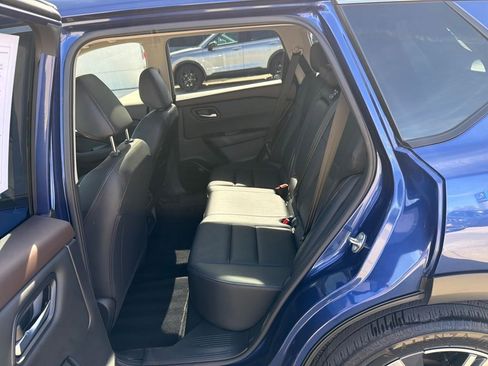 Used 2023 Nissan Rogue SL image 27