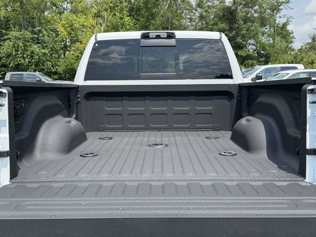 New 2026 RAM 3500 Big Horn AWD/4WD image 29