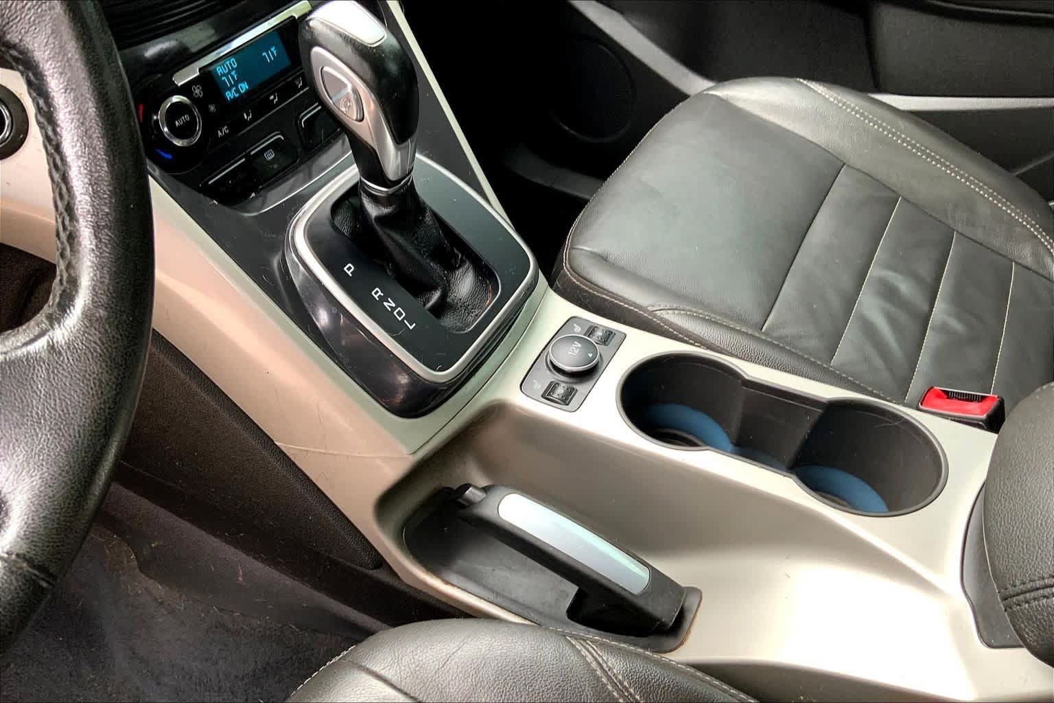 Used 2013 Ford C-MAX SEL FWD image 16