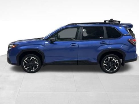 Certified 2025 Subaru Forester Premium image 9