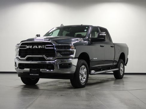 Used 2026 RAM 2500 Big Horn AWD/4WD image 8