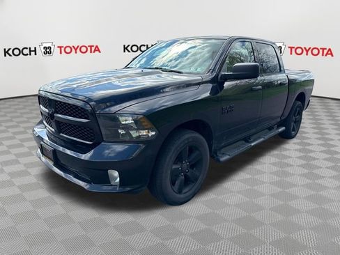 Used 2017 RAM 1500 Express w/ Black Ram 1500 Express Group image 3