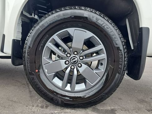 Used 2026 Nissan Frontier SV w/ Tow Package RWD image 36