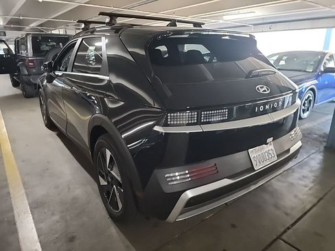 Certified 2025 Hyundai Ioniq 5 SEL image 3