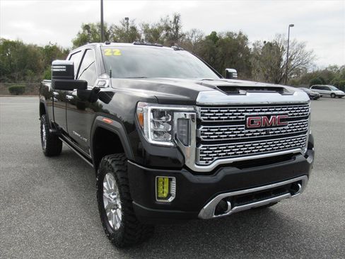 Used 2022 GMC Sierra 2500 Denali w/ Denali Ultimate Package image 2