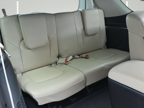 Used 2024 Nissan Armada SL w/ Captain's Chairs Package AWD/4WD image 14