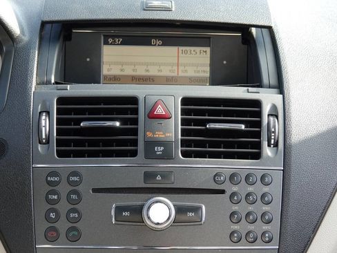 Used 2010 Mercedes-Benz C 300 Sedan image 72