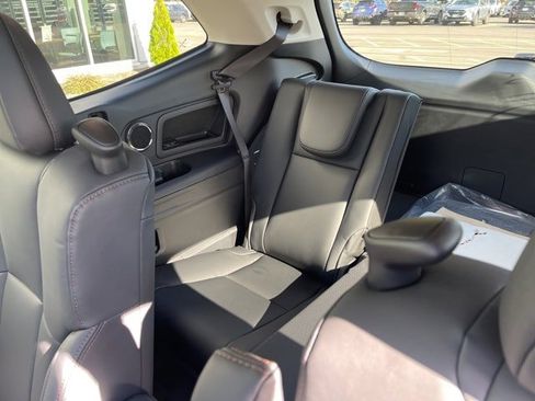 New 2025 Subaru Ascent Bronze Edition image 12