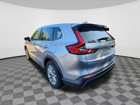Used 2024 Honda CR-V EX image 3