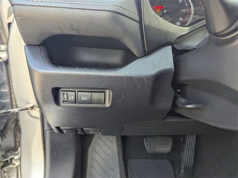 Used 2020 Toyota RAV4 LE image 21