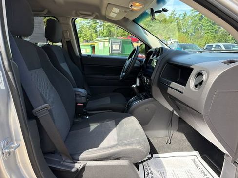 Used 2011 Jeep Compass 4WD w/ All Weather Capability Group image 26