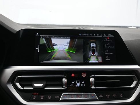 Used 2022 BMW M3 Competition w/ M Carbon Exterior Package image 21