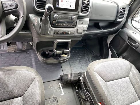 New 2025 RAM ProMaster 1500 w/ Quick Order Package 22G SLT image 16