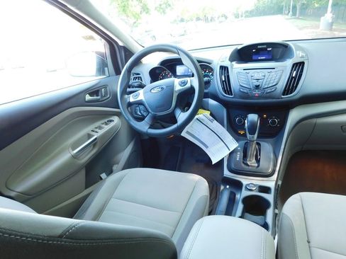 Used 2015 Ford Escape SE FWD image 6