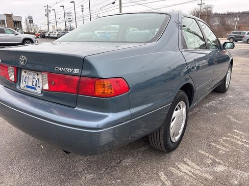 Used 2001 Toyota Camry CE image 7