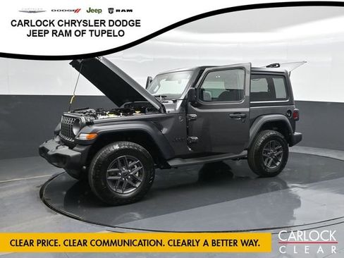 Used 2025 Jeep Wrangler Sport image 44