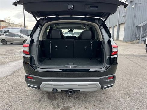 Used 2023 Honda Pilot Elite image 12