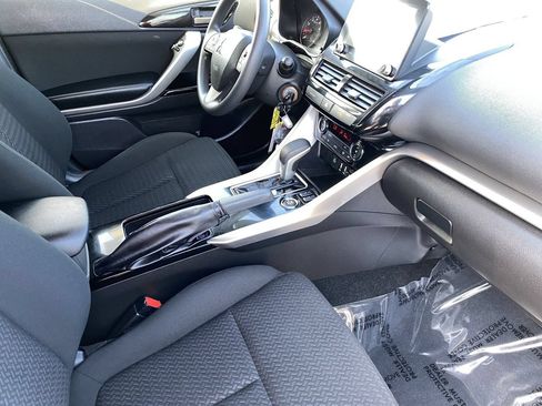 Used 2023 Mitsubishi Eclipse Cross LE AWD/4WD image 9