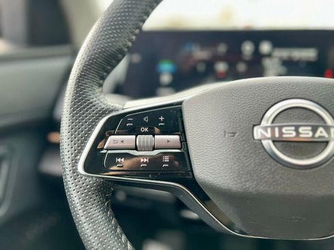 Used 2024 Nissan Ariya FWD image 17