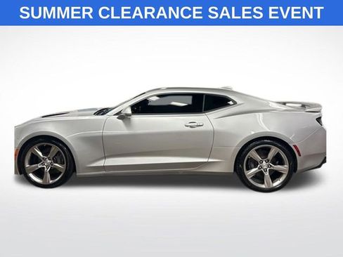 Used 2018 Chevrolet Camaro SS RWD image 2