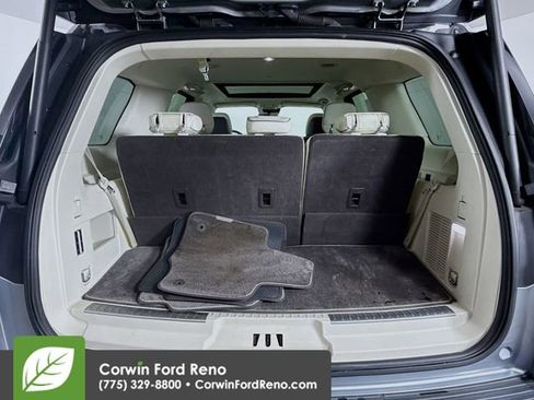 Used 2020 Lincoln Navigator Black Label w/ Cargo Convenience Package AWD/4WD image 27