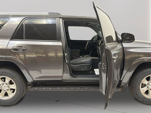 Used 2019 Toyota 4Runner SR5 Premium RWD image 20