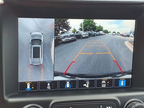 Certified 2022 GMC Terrain SLT w/ Infotainment Package II AWD/4WD image 19