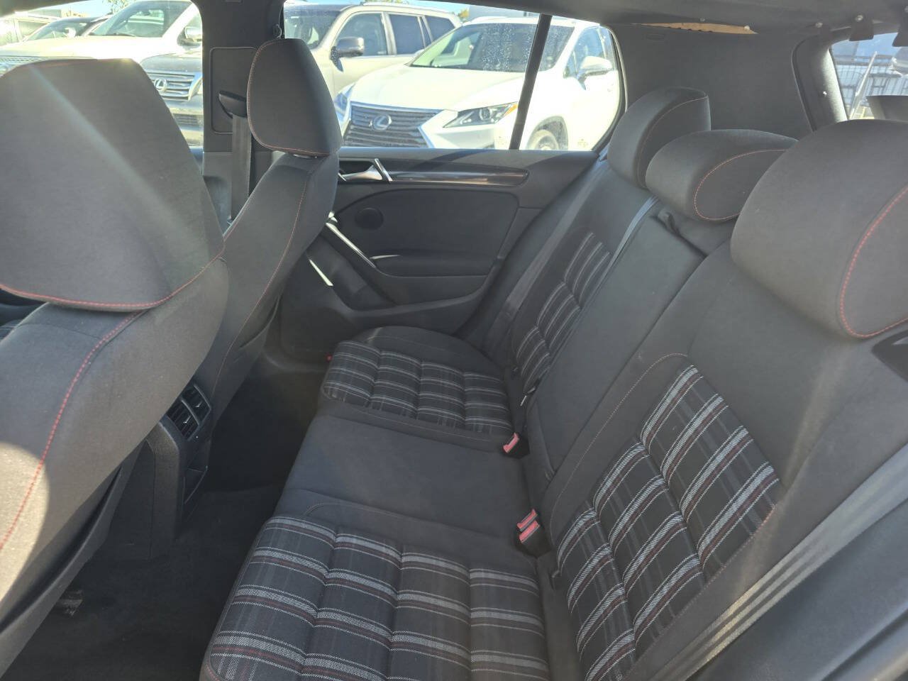Used 2013 Volkswagen Golf 4-Door FWD image 19
