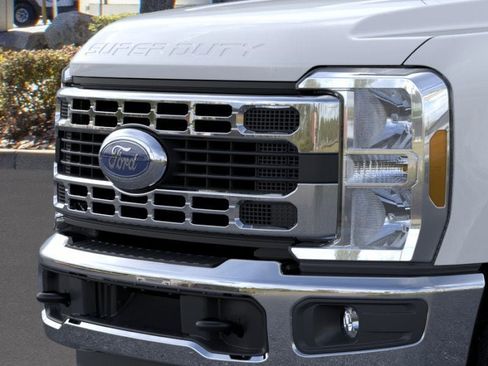 New 2026 Ford F350 XL w/ XL Chrome Package AWD/4WD image 17