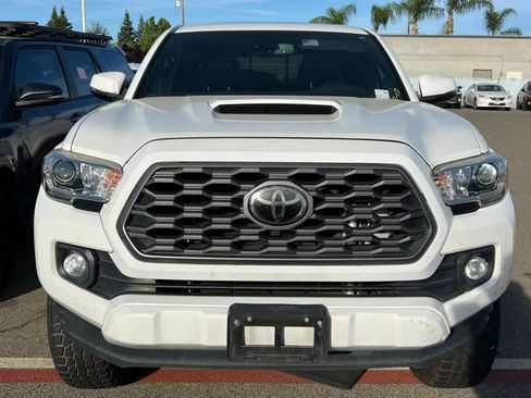 Used 2020 Toyota Tacoma TRD Sport w/ TRD Premium Sport Package image 2