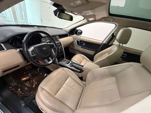 Used 2018 Land Rover Discovery Sport HSE AWD/4WD image 14