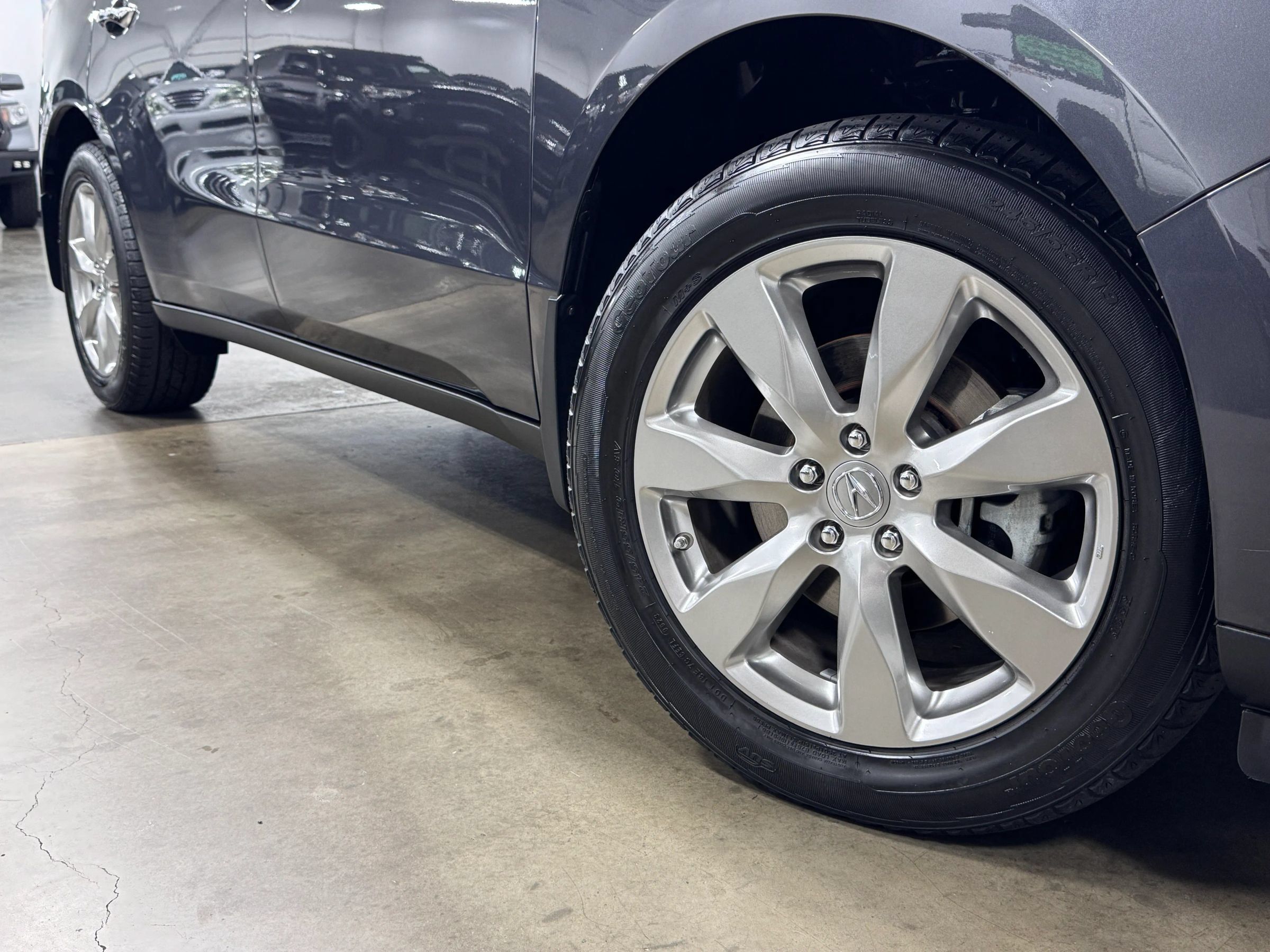 Used 2014 Acura MDX w/ Advance Package AWD/4WD image 25