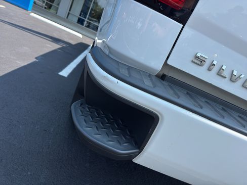 Used 2017 Chevrolet Silverado 1500 LT w/ Texas Edition AWD/4WD image 7