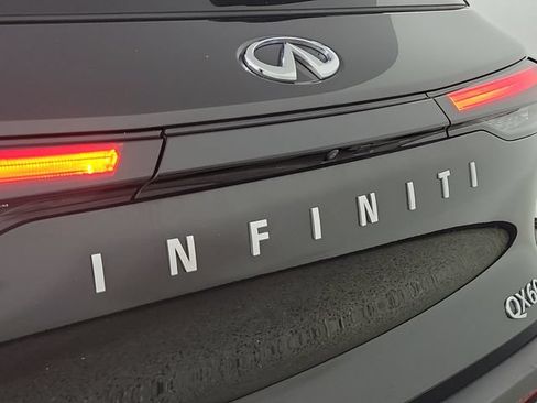 Certified 2025 INFINITI QX60 Pure FWD image 5