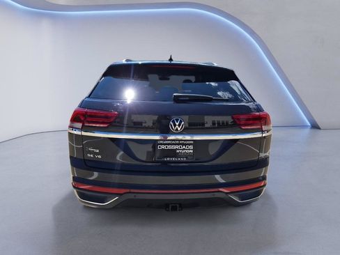 Used 2021 Volkswagen Atlas Cross Sport SE w/ Panoramic Sunroof Package FWD image 5