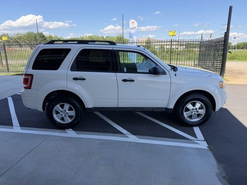 Used 2012 Ford Escape XLT AWD/4WD image 9