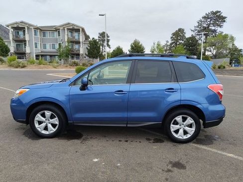 Used 2016 Subaru Forester 2.5i Limited w/ Popular Package #2 AWD/4WD image 6