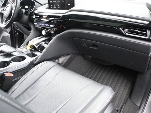 Used 2023 Acura MDX SH-AWD w/ Technology Package image 16