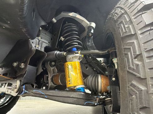 Used 2025 GMC Sierra 1500 AT4X image 16