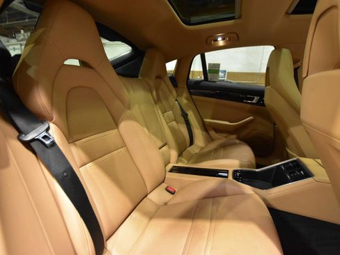Used 2018 Porsche Panamera 4S AWD/4WD image 53