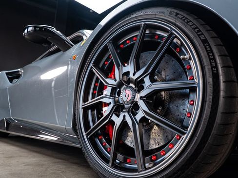 Used 2016 Ferrari 488 GTB RWD image 15