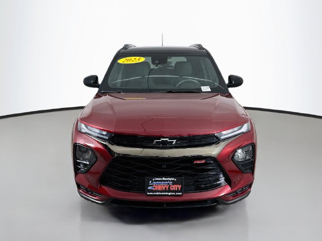 Used 2023 Chevrolet TrailBlazer RS w/ Convenience Package FWD image 2