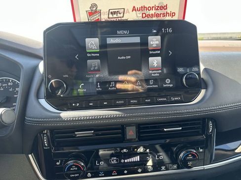 Certified 2023 Nissan Rogue SL w/ SL Premium Package image 15