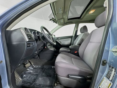Used 2005 Toyota Matrix XR FWD image 18